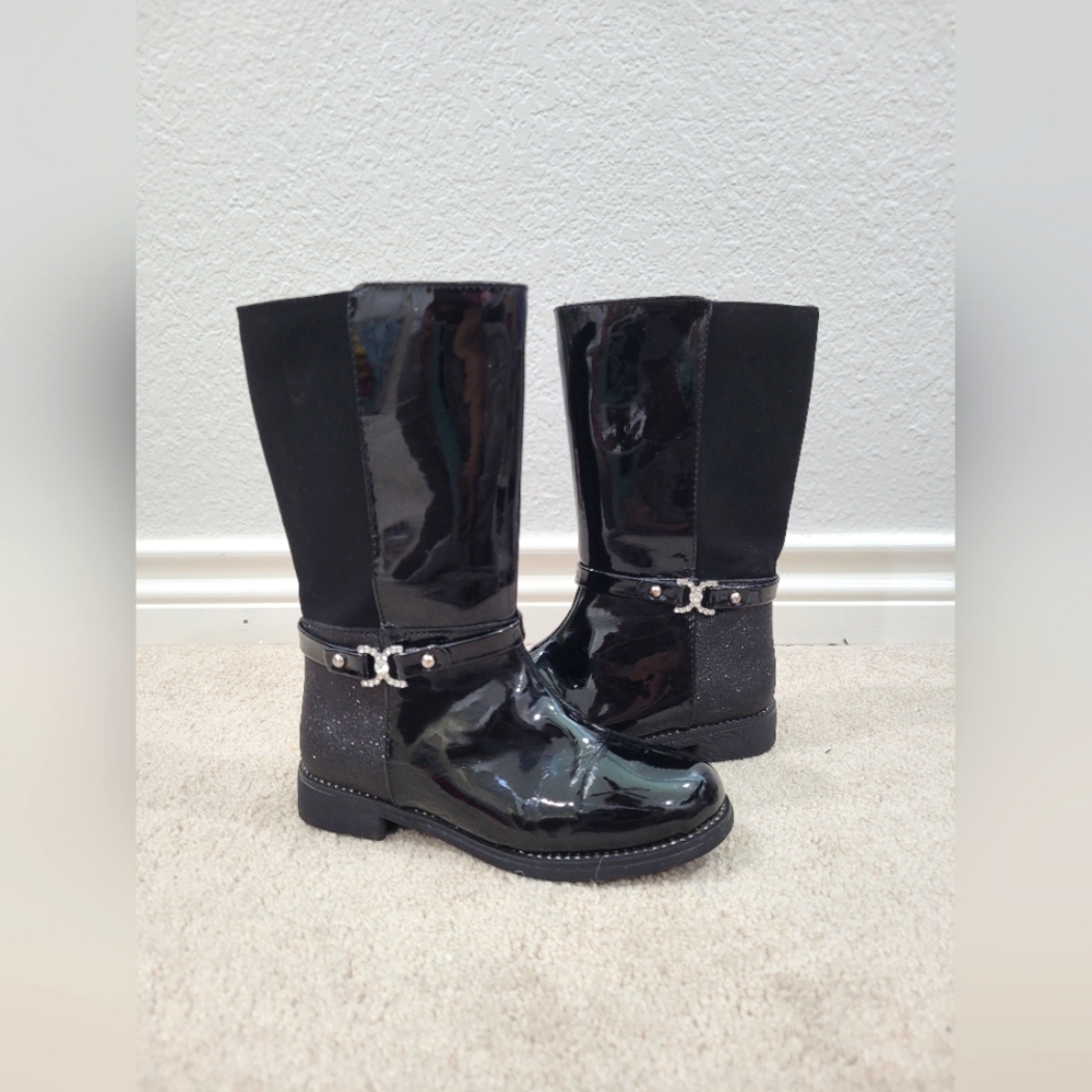 Childrens Place Size 11 Girls Black Patent Leather Boots with Silver Buckle